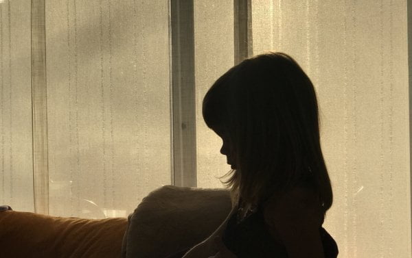 Mi hijo nunca quiere salir de casa, ¿por qué?