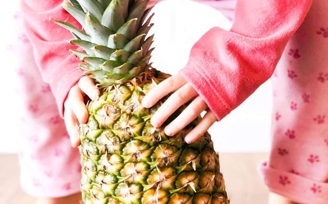 Cómo conseguir que tu hijo/a coma fruta